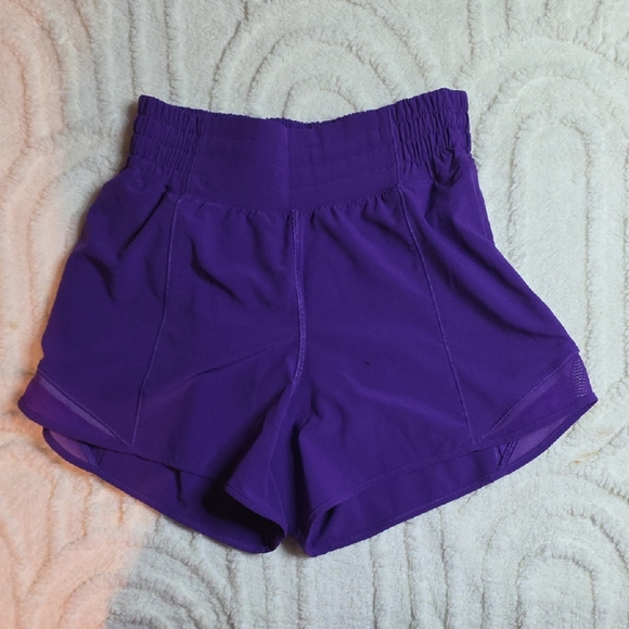 Lululemon Athletica Hotty Hots 2.5" - Picture 1 of 3